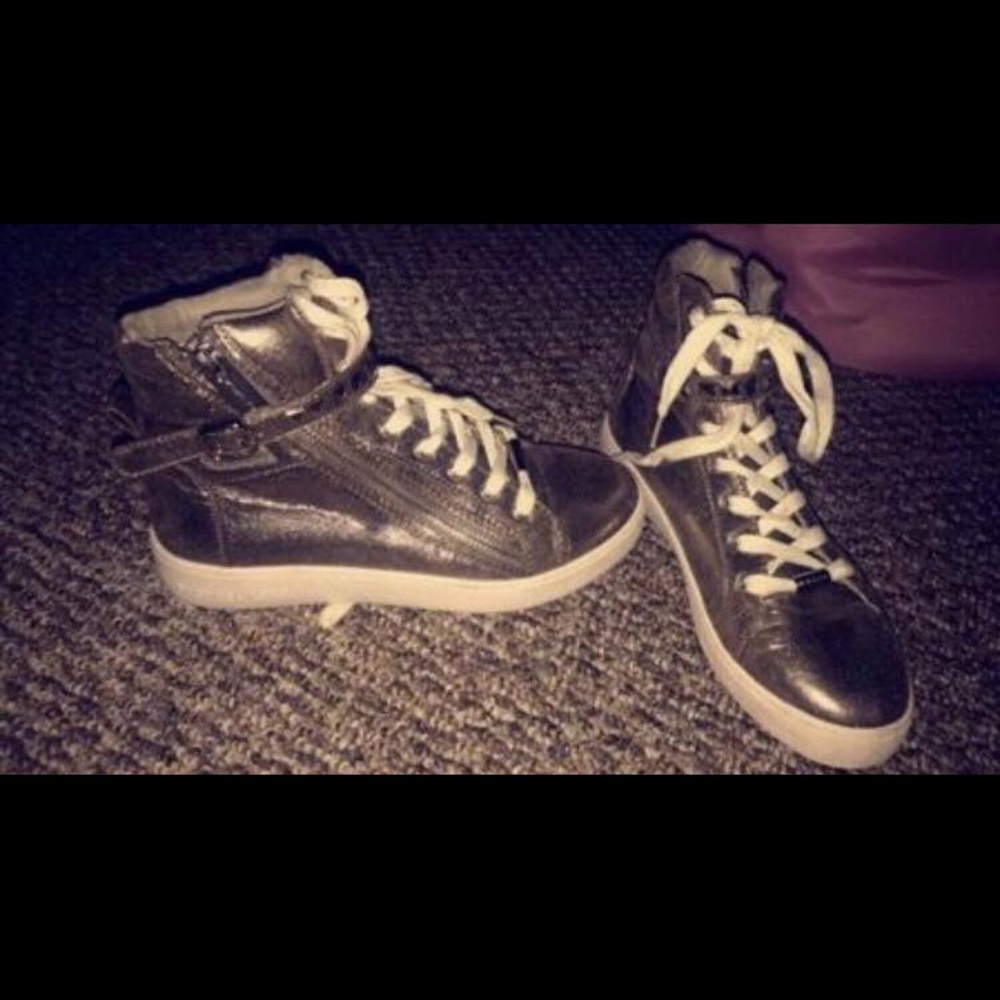 Michael kors hightops